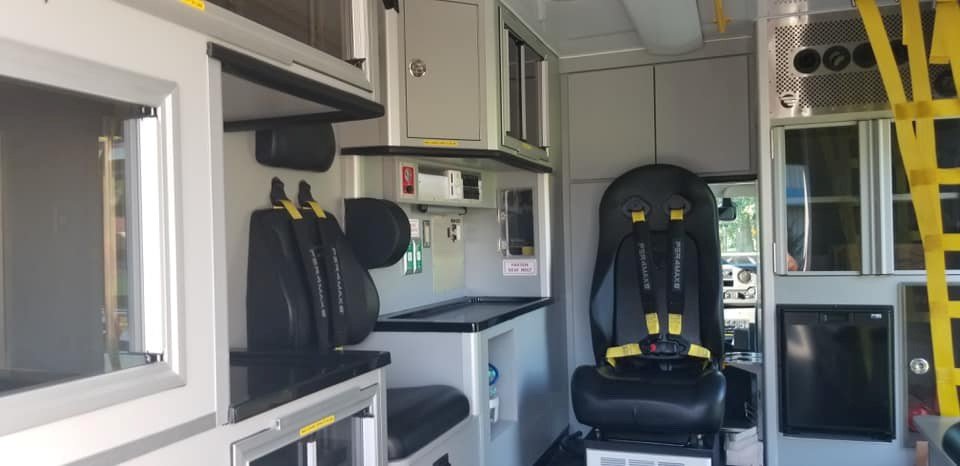 All seating positions in the Wheeled Coach ambulance are protected by Per4Max four-point seat belt harnesses.